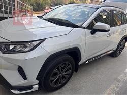 تۆیۆتا ڕاڤ 4